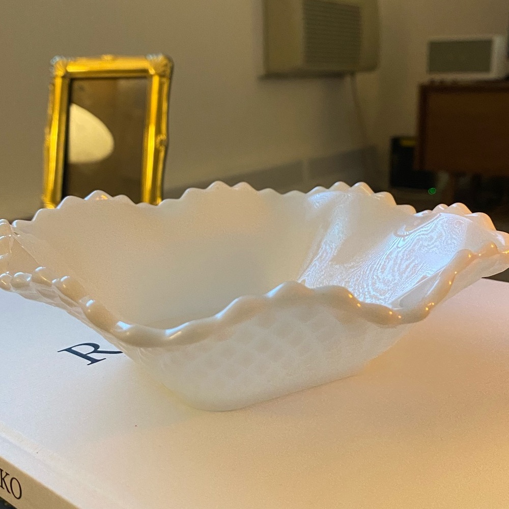 Milk Glass Mini Bowl/Tray